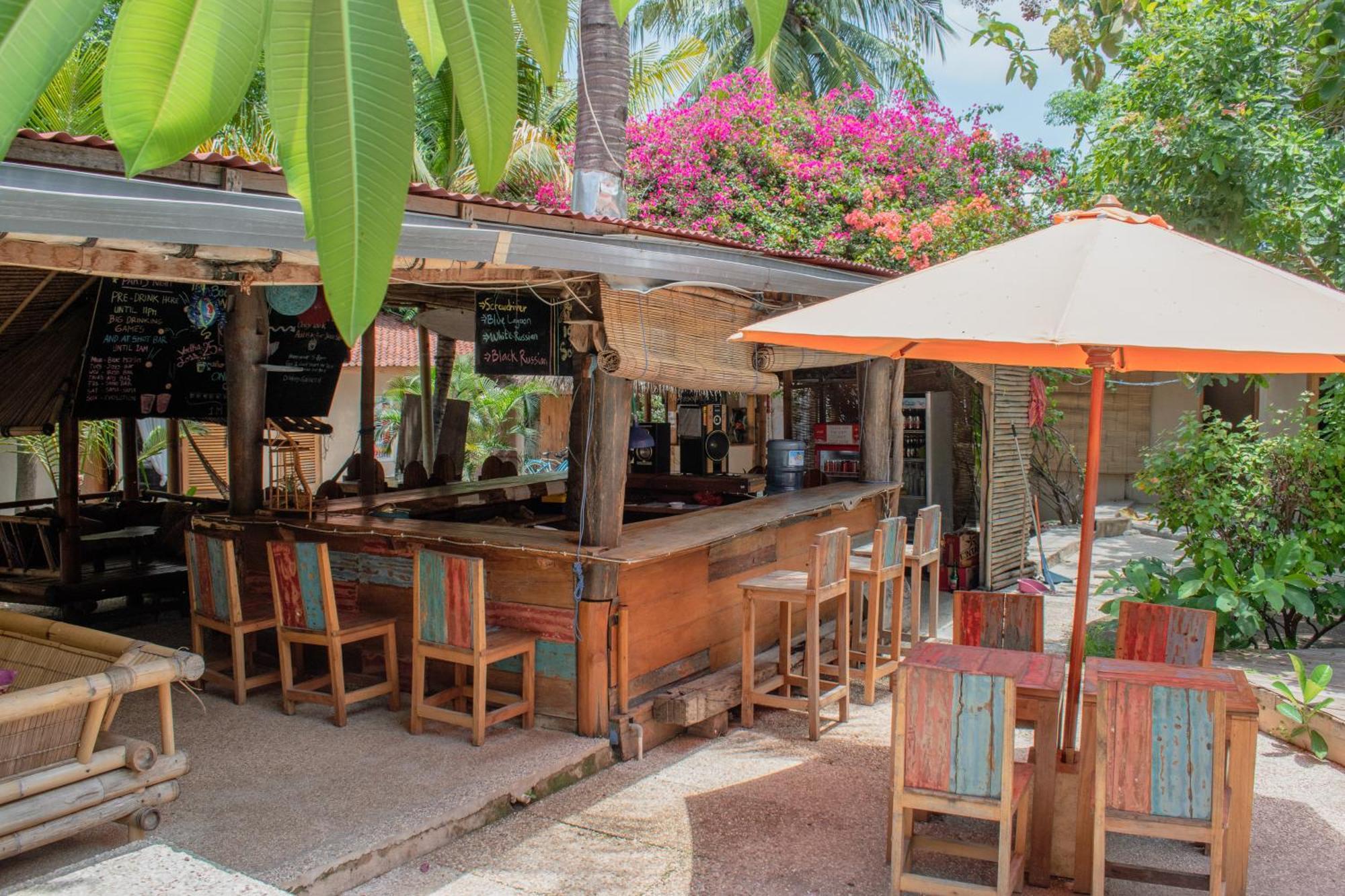 Jati Village, Party Hostel And Bungalows Gili Trawangan Camera foto