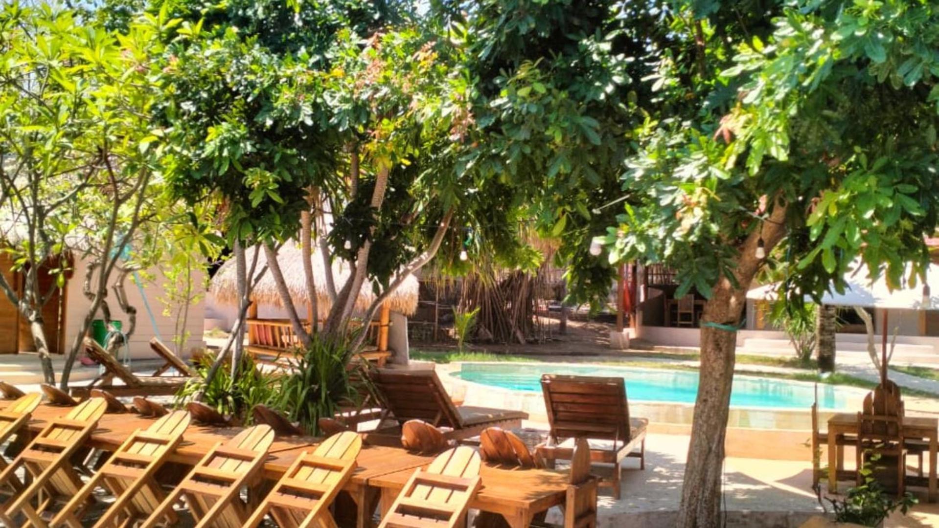 Jati Village, Party Hostel And Bungalows Gili Trawangan Esterno foto