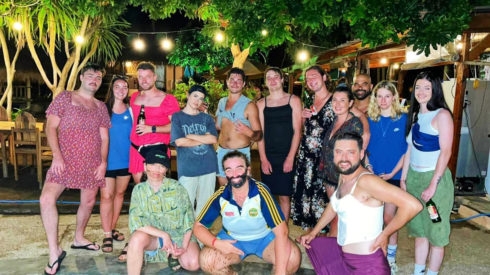 Jati Village, Party Hostel And Bungalows Gili Trawangan Esterno foto