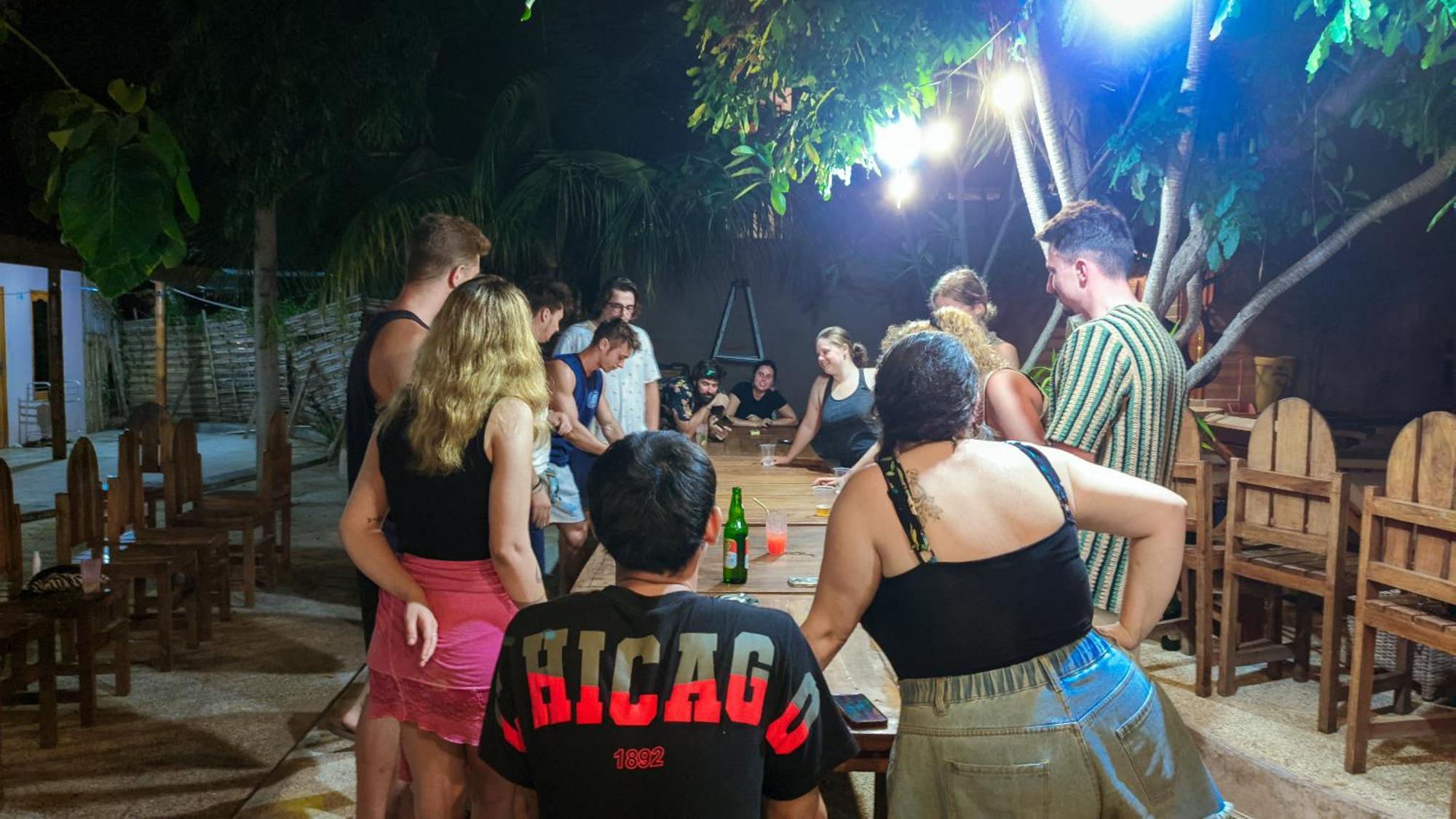 Jati Village, Party Hostel And Bungalows Gili Trawangan Esterno foto