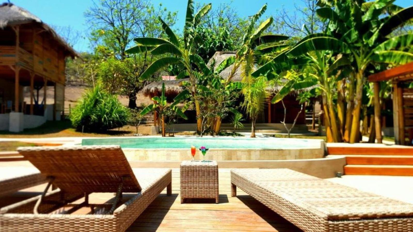Jati Village, Party Hostel And Bungalows Gili Trawangan Esterno foto